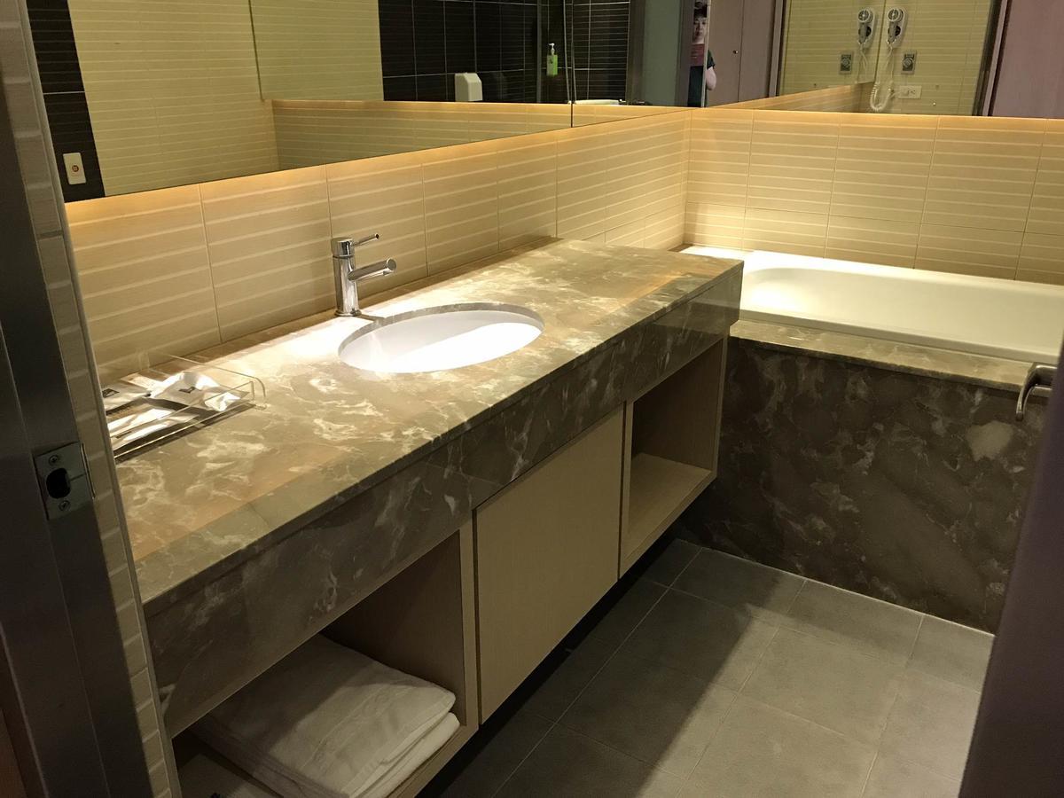 Yunlin Commerce Ryokan Tuku Extérieur photo
