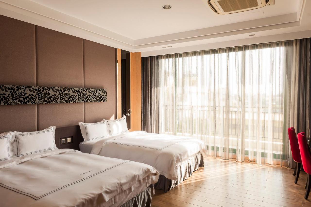 Yunlin Commerce Ryokan Tuku Extérieur photo